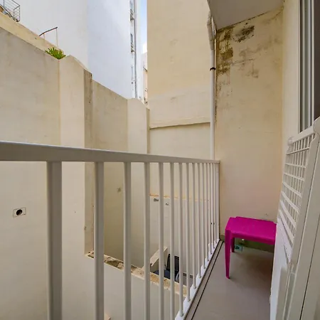 Cozy 1br In Gzira, Steps From Sliema By 360 Estates Apartment