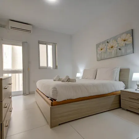 Cozy 1br In Gzira, Steps From Sliema By 360 Estates Apartment