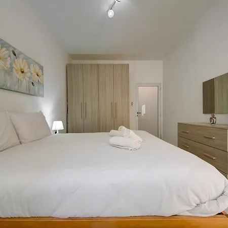 Cozy 1br In Gzira, Steps From Sliema By 360 Estates Apartment